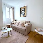 Edouard Apartament *